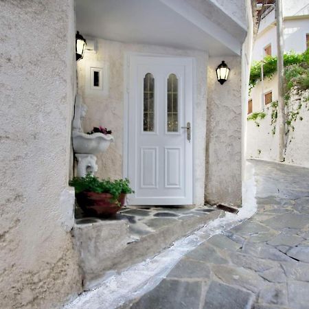 Παραδοσιακό Σπίτι Στο Χωριο Agioi Deka (Corfu) Exterior foto
